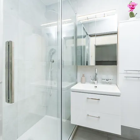 Apartamento Rentero Warm And Bright At