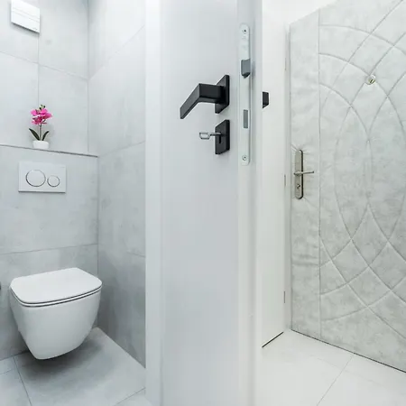 Rentero Warm And Bright At Apartman