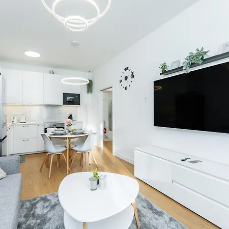 Rentero Warm And Bright At