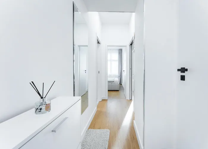 Rentero Warm And Bright At Apartment *
